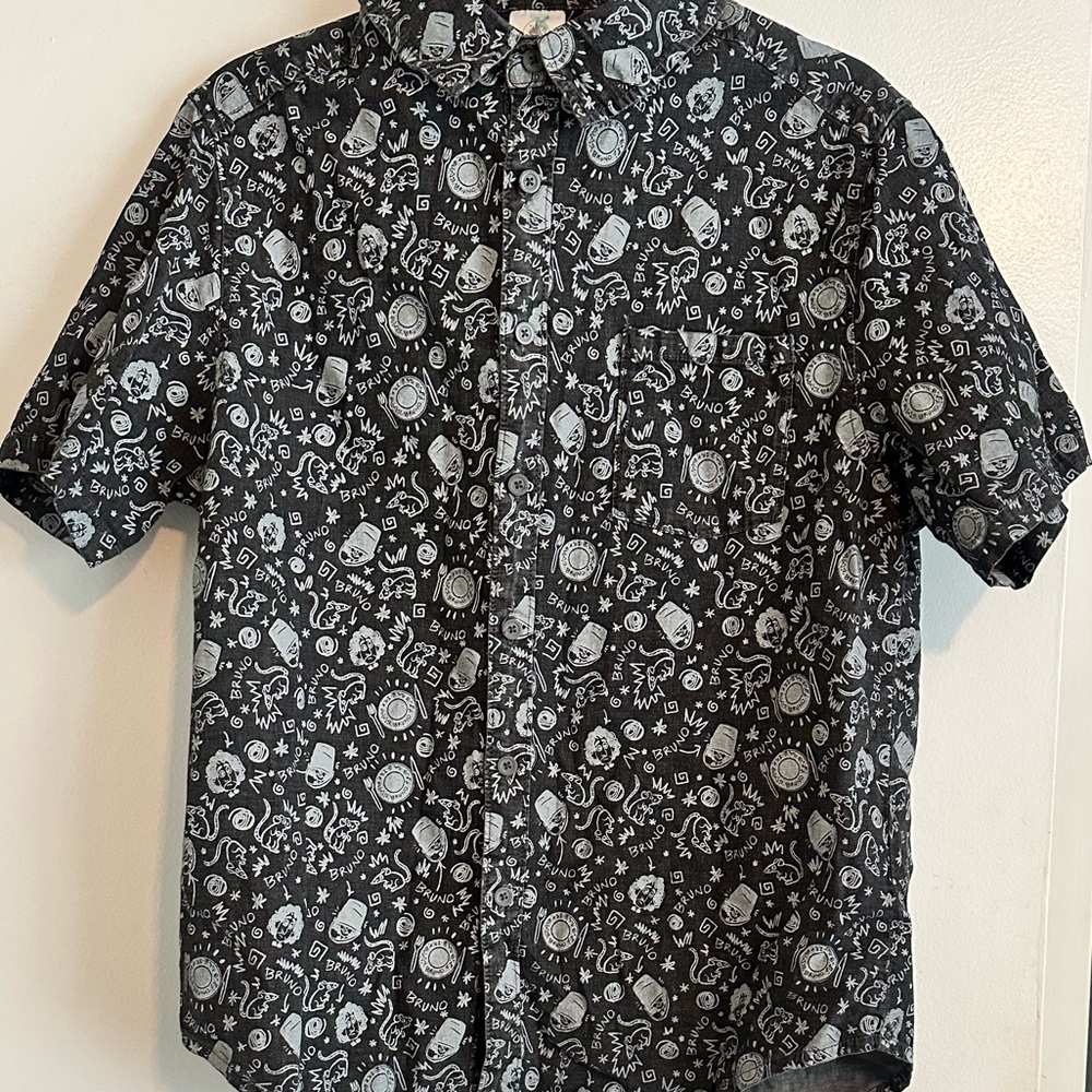 Disney Encanto Bruno casual button down shirt, M